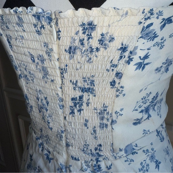 REFORMATION Pacey Dress Blue Floral Mini Dress Short Sleeve size 2 - Picture 7 of 10